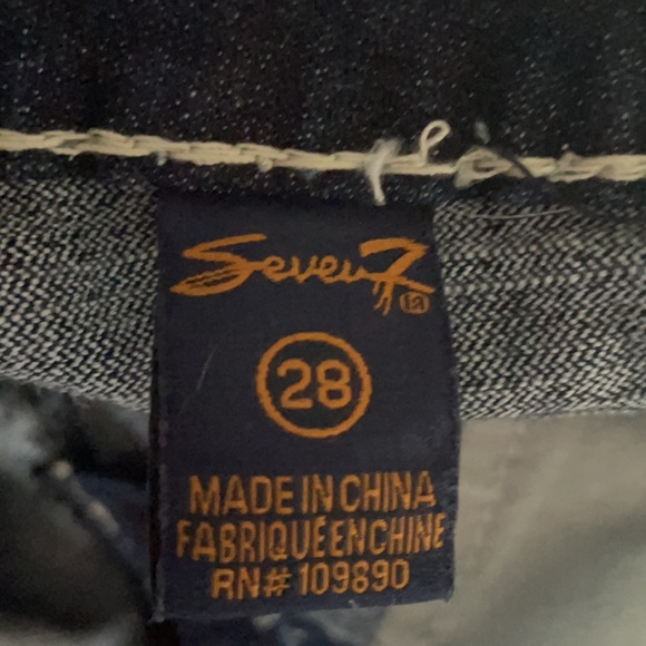 Women’s Seven7 boot cut jeans. - Picture 3 of 6